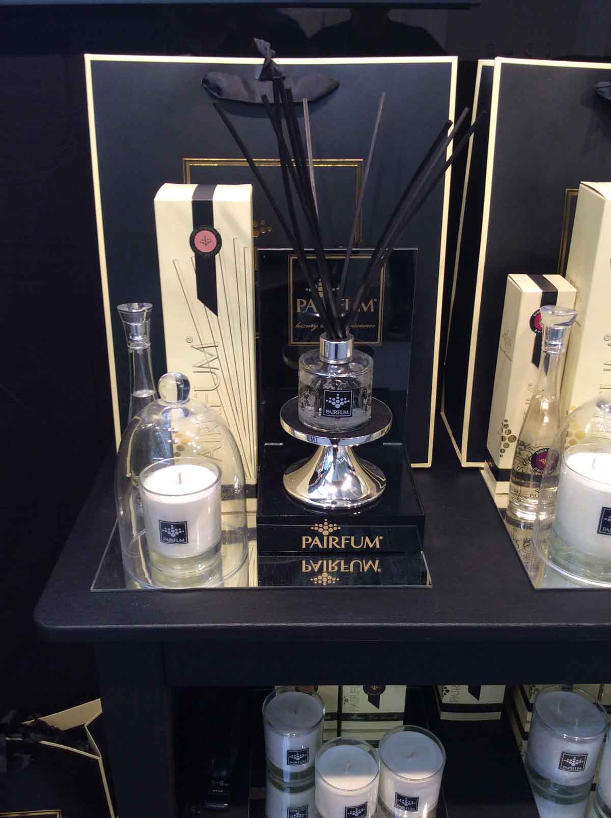 PAIRFUM Top Drawer London Home Fragrance Luxury Scented Candle Reed Diffuser Room Spray 2348