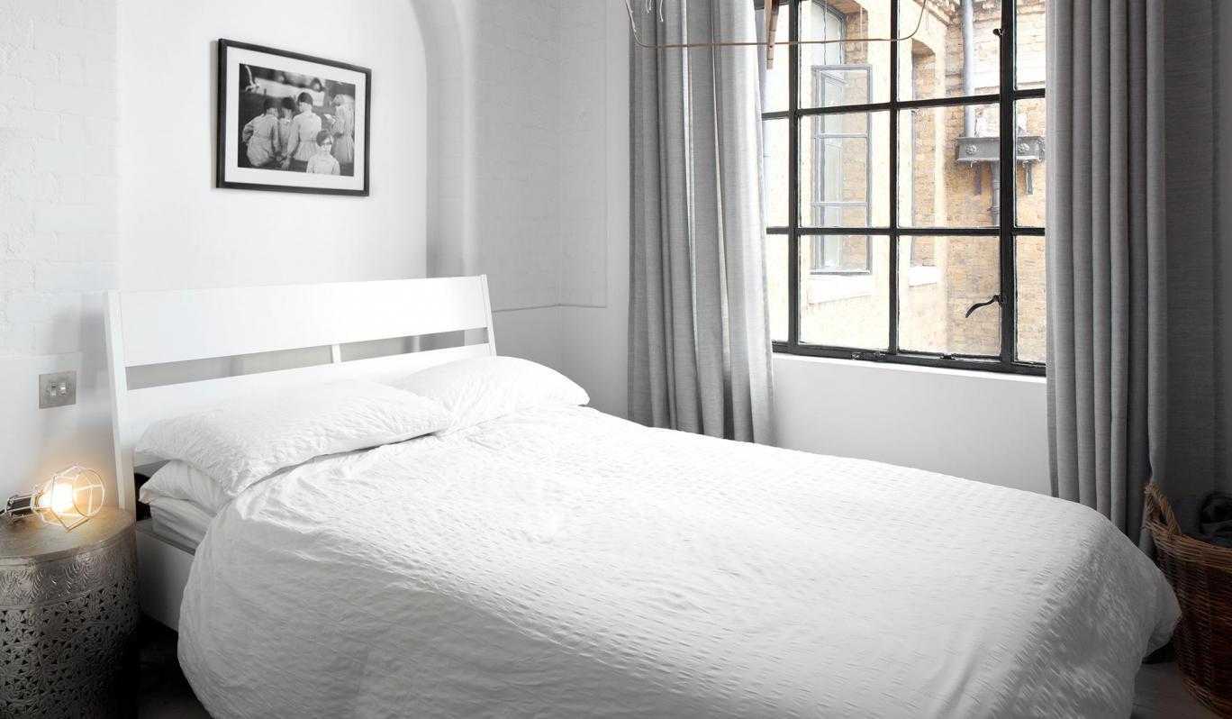 Home Design In Black White Bedroom