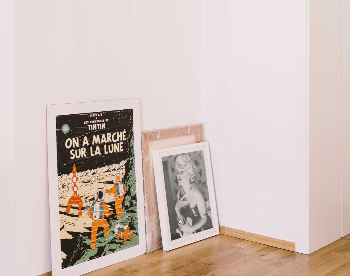 Make Your Living Room Instantly Retro Antique Decor make-your-living-room-instantly-retro-antique-decor