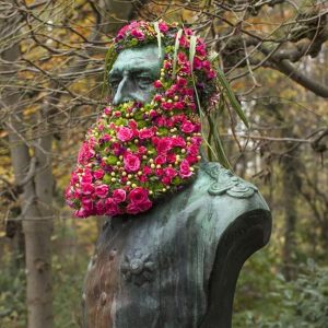 Pairfum Leopold II Niche Perfumery Flower Sculpture 17